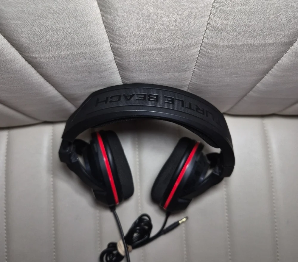 Turtle Beach Black and Red Wired Gaming Headset with Boom Mic